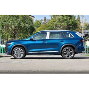 Manjaro Geely Xingyue L 2.0TD Power Automatic Two-Drive SUV with 5 Seats and 2