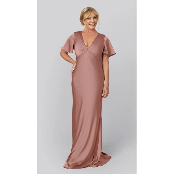 Shiny V-neckline Short Sleeves Zipper Sheath Plus Size Sweep Train Silver Satin Mother Of The Bride Dress