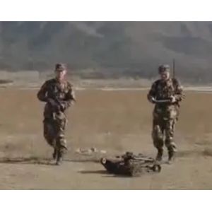 Intergrated EOD Robot Device 40º Gradeability / Climbing Stairs