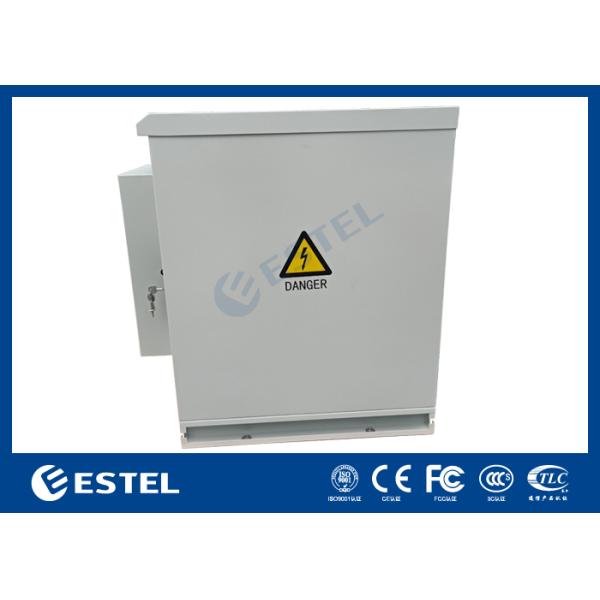 Dual Door 19 Inch Waterproof Outdoor Cabinet IP56 with pDU Floor Mounted enclosure