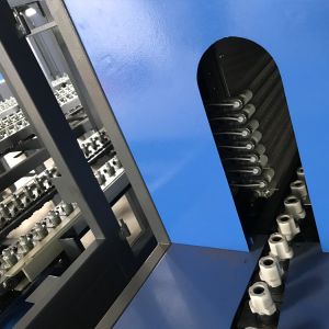 450-700 BPH Production Capacity LGB-6L Small Pet Blowing Mould Machine with 950