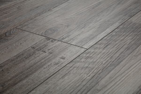 Buy Hybrid 5.5mm Anti Moisture Spc wood Tile Flooring at wholesale prices