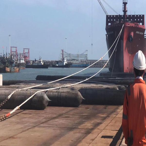Wear Resistant Marine Rubber Airbags Safe Reusable Cost Effective