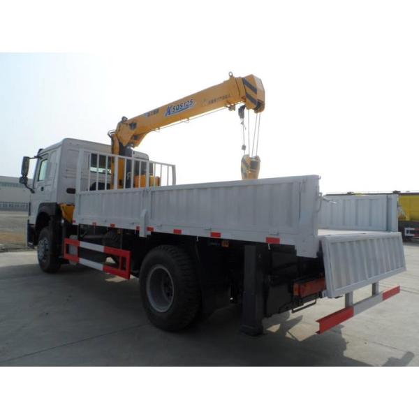 truck with crane.pic