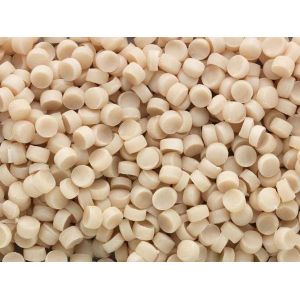 China Ultra High Voltage 1.55g/Cm3 PVC Compound Granules Cold Resistant on sale