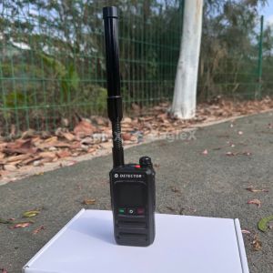 1500m-2000m Early Warning Handheld FPV Drone Detector Detection 800MHz 1500MHz