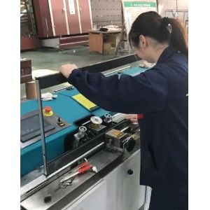 multi nozzle Centering Butyl Silicone Sealant Ig Machine