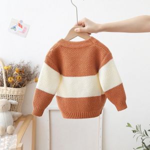 Winter Children Warm Wear Top with chest pocket Custom Design Chunky Knit