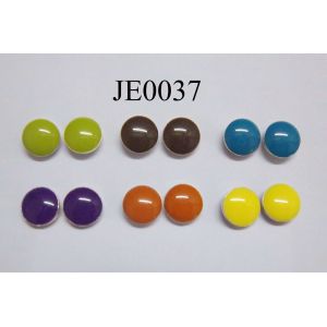 Quality smooth stud earring set for sale