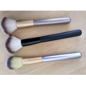 Popular Black  Handle Makeup Powder Brush With Aluminium Ferrule