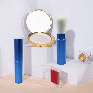 Gloss Surface Retractable Makeup Brush Premium Synthetic Bristles 1pcs