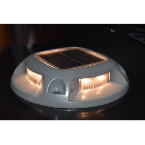 140MAH Solar Deck Light Monocrystalline Silicon NI MH Battery 12 Beads