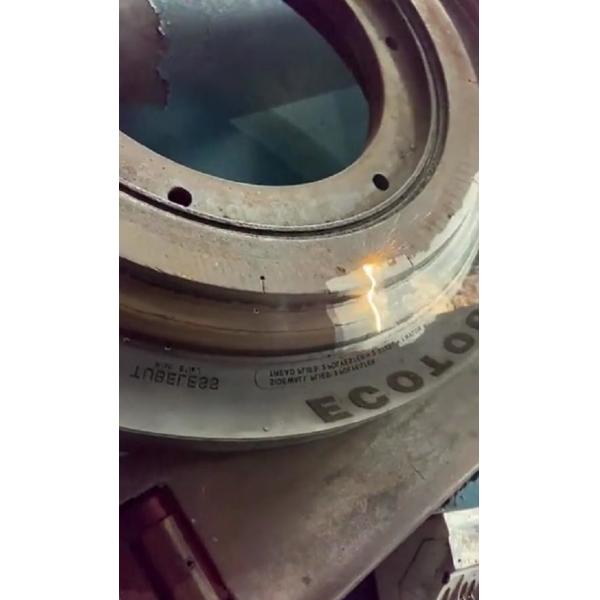 Suitcase 100W JPT Portable Laser Cleaning Machine 28KG Weight