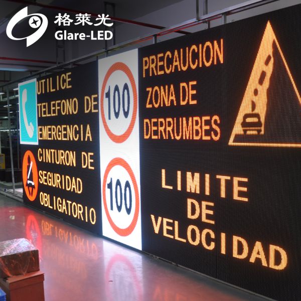 Buy Tri-Color Full Matrix Variable Message Sign with Dual-Color Option for Traffic LED Display at wholesale prices
