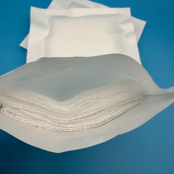 High Quality 100% Cotton Surgical Gauze Medical Sterile Absorbent Swab for Wound Care