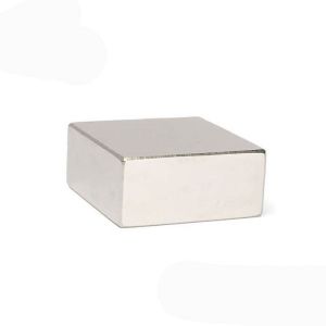 High Magnetic Flux Sintered Neodymium Square Magnet Block in Customized Grade