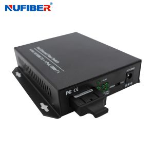 100M 4 Port Gigabit Ethernet Switch , 1310nm 20km Optical Ethernet Switch