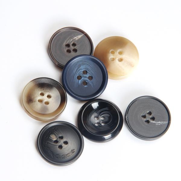wholesale 16L 18L 20L 24L 28L dyeable 2holes/4holes polyester resin shirt button garment button
