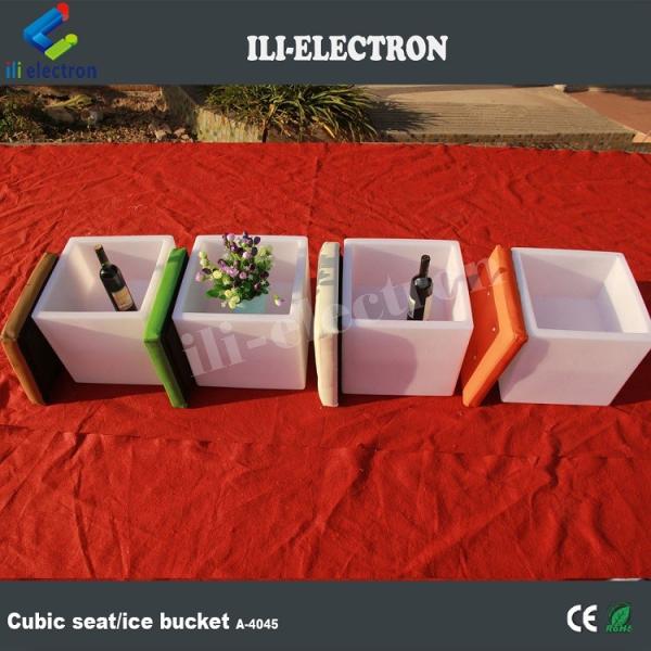 Rechargeable Waterproof Plastic LED Square Ice Bucket for Pub