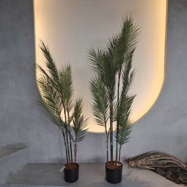 UV Resistant Realistic Faux Plant for Indoor and Outdoor Decor