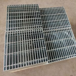 Custom Heavy Duty Grating Hot Dip Galvanized Serrated Stainless Steel