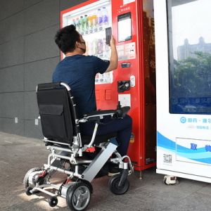 Folding 6Km/H Lightweight Motorized Wheelchair 100kg Load