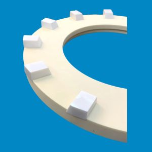 Specialized Alumina Ceramic Crusher Parts 1600℃-1650℃ Maximum Use Temperature