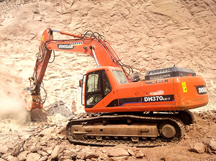 Vibro Ripper Excavator Ripper Attachment 22-24 MPa Hydraulic Working Pressure