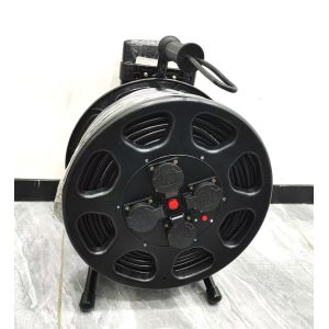 4 Universal Sockets IP54 Retractable Cable Reel Customized Length Extension