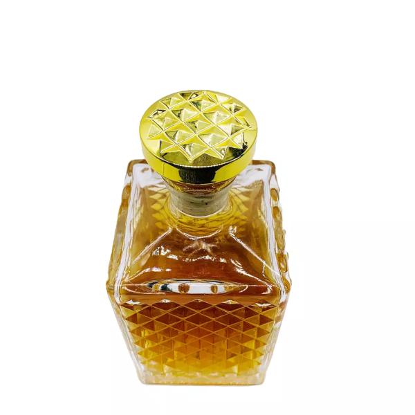 Body Material Glass Bottle for High Grade Gin Vodka Whisky Unique Design