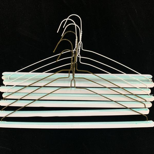 Buy Good Price White  Wire Strut  Hanger 500pcs Per Box at wholesale prices