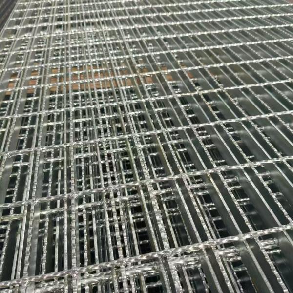 Buy Powder-Coated Steel Gratings: Smooth, Attractive, and Durable Finish at wholesale prices