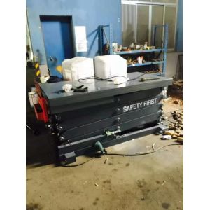 China Anti Explosion Valve Mezzanine Goods Lift With Hydraulic System on sale