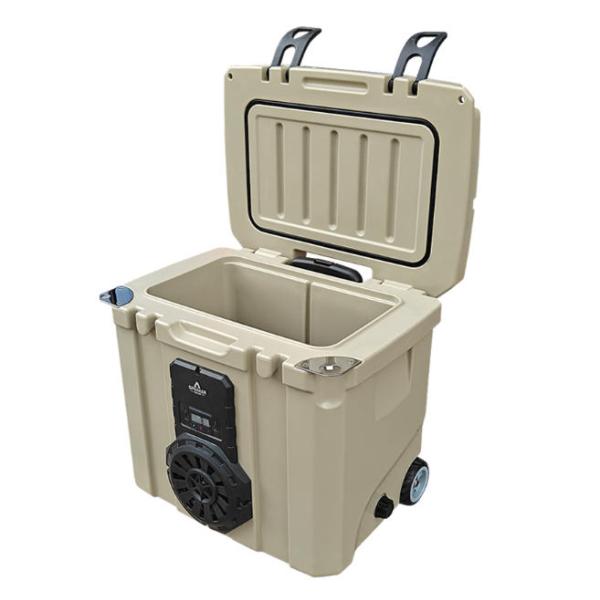37QT Portable Insulated Cooler With Speaker Waterproof PE Material Rotomolded Wine Food Fishing Cans For Camping Logo