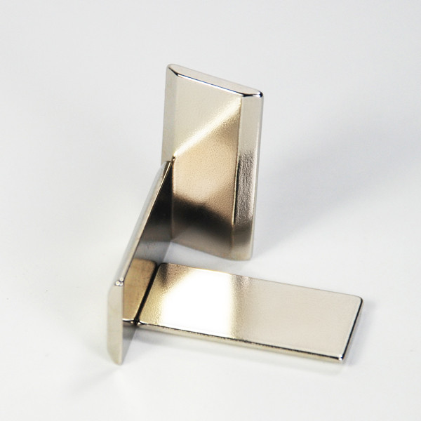 Buy High Grade N52 Strong Thinnest Neodymium Flat Beautiful Block Magnet at wholesale prices
