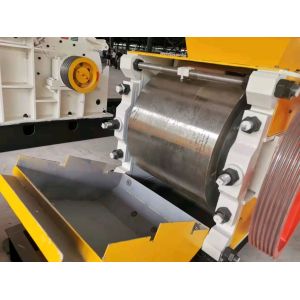 Roller crusher machine,clay brick double rolling crusher,roll mill crusher for