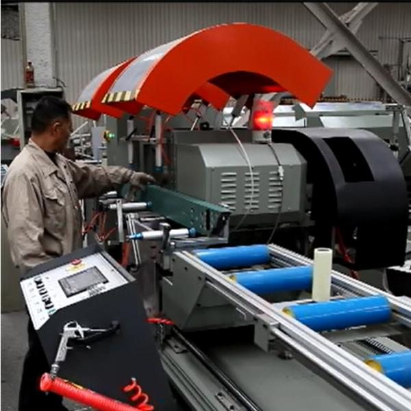 380V 50HZ ALUMINUM WINDOW DOOR MACHINE CNC DOUBLE MITRE SAW