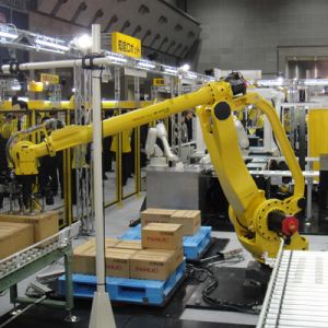 FANUC M-410iB/140H Palletizing Robotic Arm 1900 Palletising Cycles Per Hour With