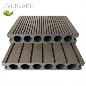 Outdoor Space With Everjade Cool Temp Piso Y Muro Deseing B 1 PVC Decking