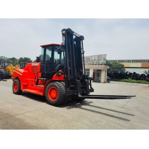 Quality 15 T 45-90 Degrees Tilt Angle Heavy Lift Forklift With Customized Design for sale