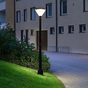 4.5W 6000K 3000K Ultra Bright Solar Landscape Spotlights With Adjustable Angles IP65