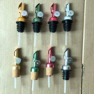 Factory Wholesale 12cm Weighted Oil Pourer, Self Closing Spout, 4 Colors Available Siver/Gold/Red/Green