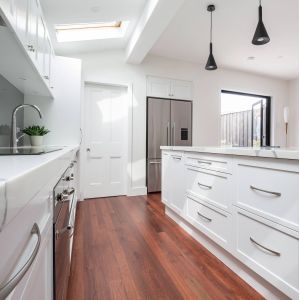 RTA Modern White Shaker Lacquer Kitchen Cabinet With Metal Handle