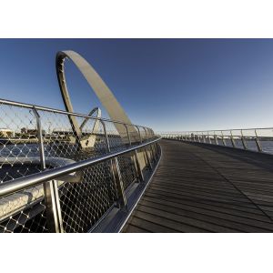 Stainless Steel Wire Rope Mesh Fence , Rhombus Hole Ferruled Wire Cable Netting