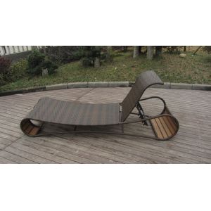 Indoor / Outdoor Rattan Daybed , Wicker Lounge Chair For Living Room