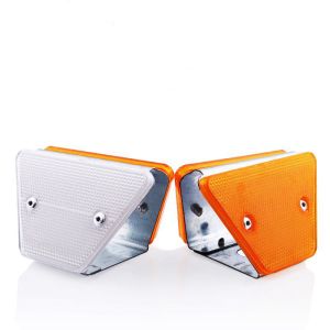 Road Side LED Light Plastic Reflector with Customized Color and Hot-dipped