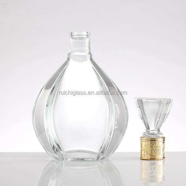 Customized Manufacture Vodka Whiskey Glass Bottles for Alcoholic Beverages Customized
