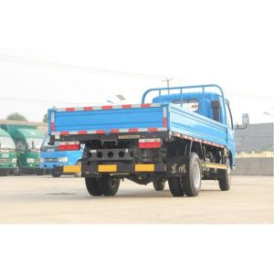 Dongfeng 6 Wheels Light Cargo Truck 102HP Euro 3 Emission Level