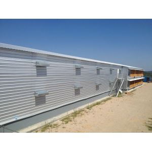 Galvanized Steel Poultry House with Gable Roof and Bolts Connection