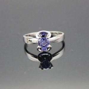 Quality 925 Silver Roud Purple Cubic zirconia Engagement Ring (F21) for sale